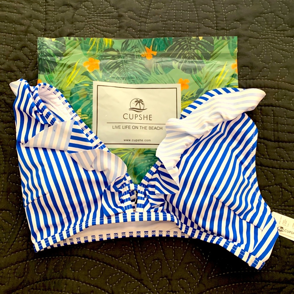 Cupshe Blue White Striped Ruffle Bikini Swim Top S